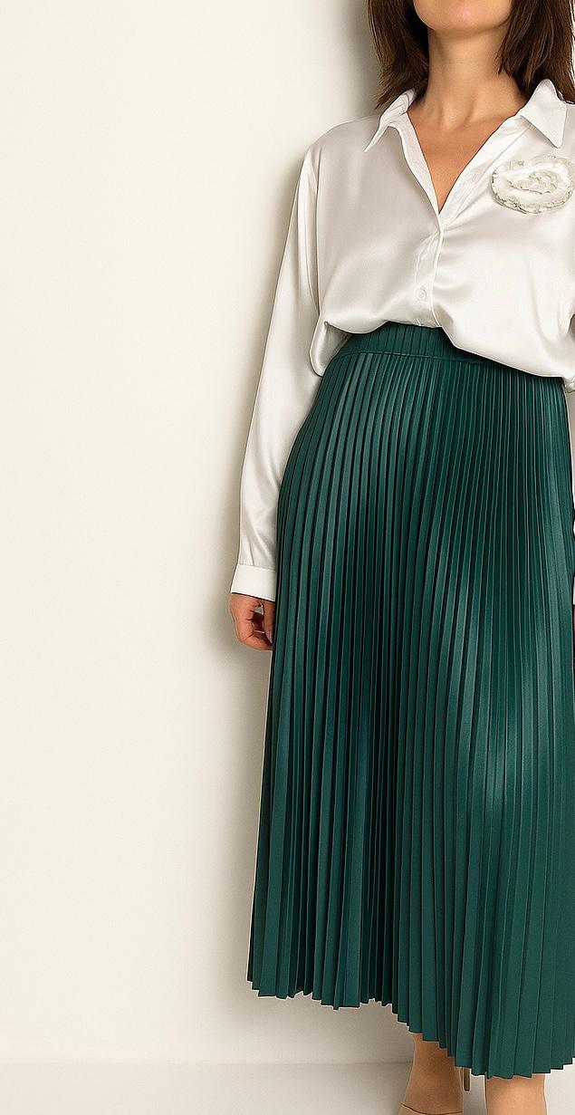 Camicia bianca effetto Raso con dettaglio fiore