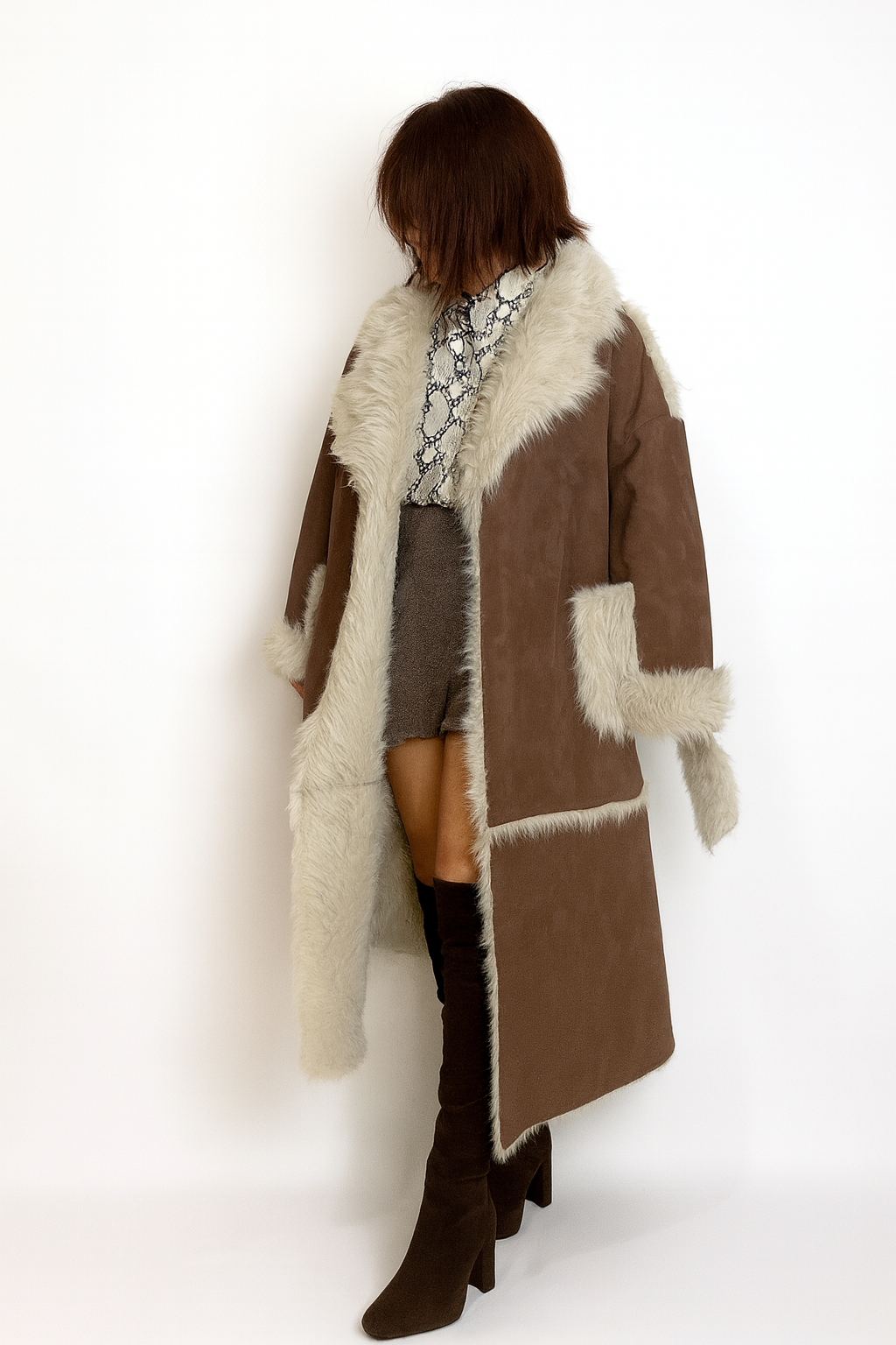 Montone Lungo con interno peliccia