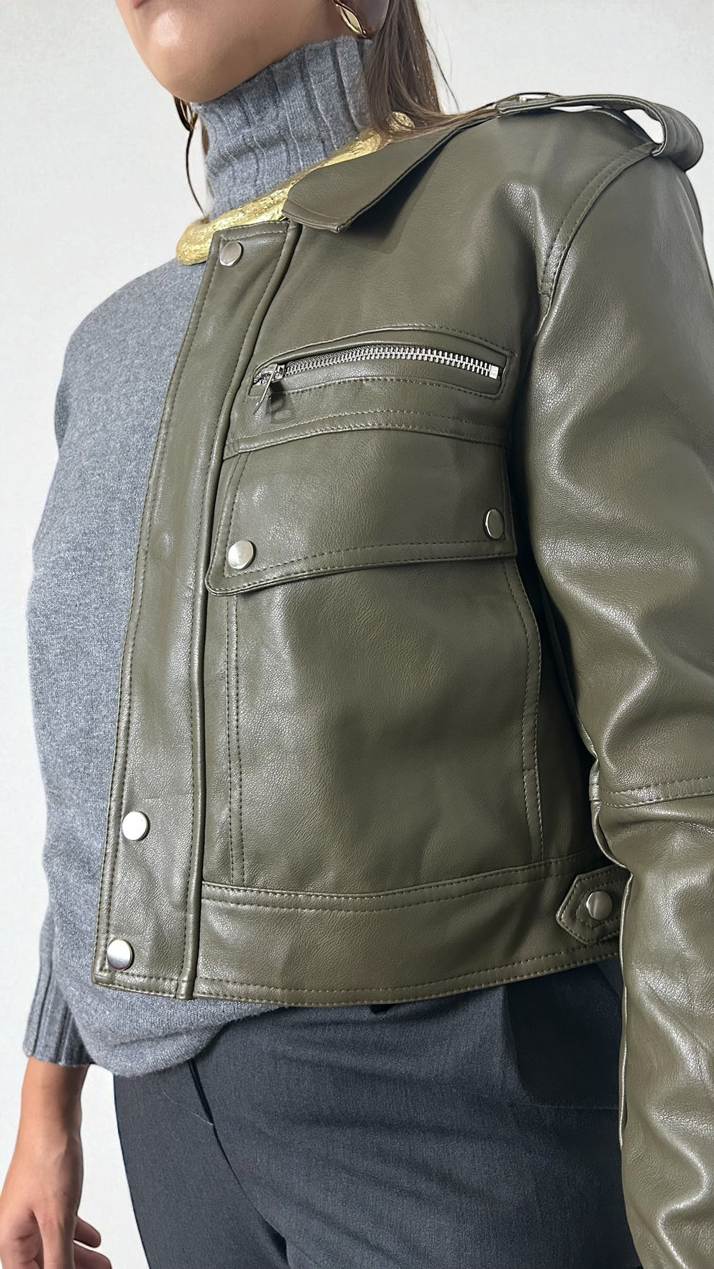 Giubbottino ecopelle verde oliva intenso