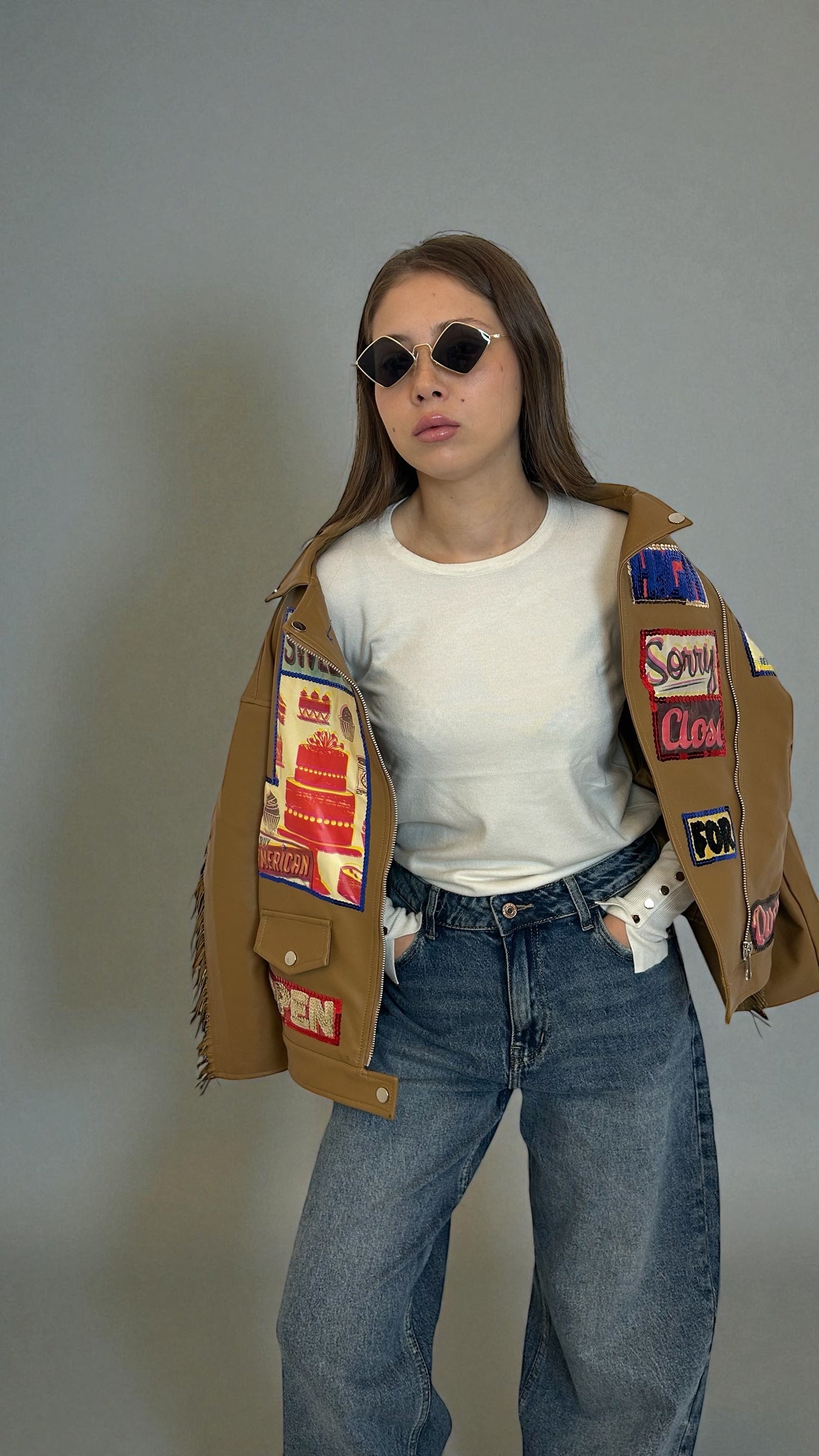 Giubbotto in ecopelle con applicazioni interamente fatte a mano (unico pezzo assoluto)