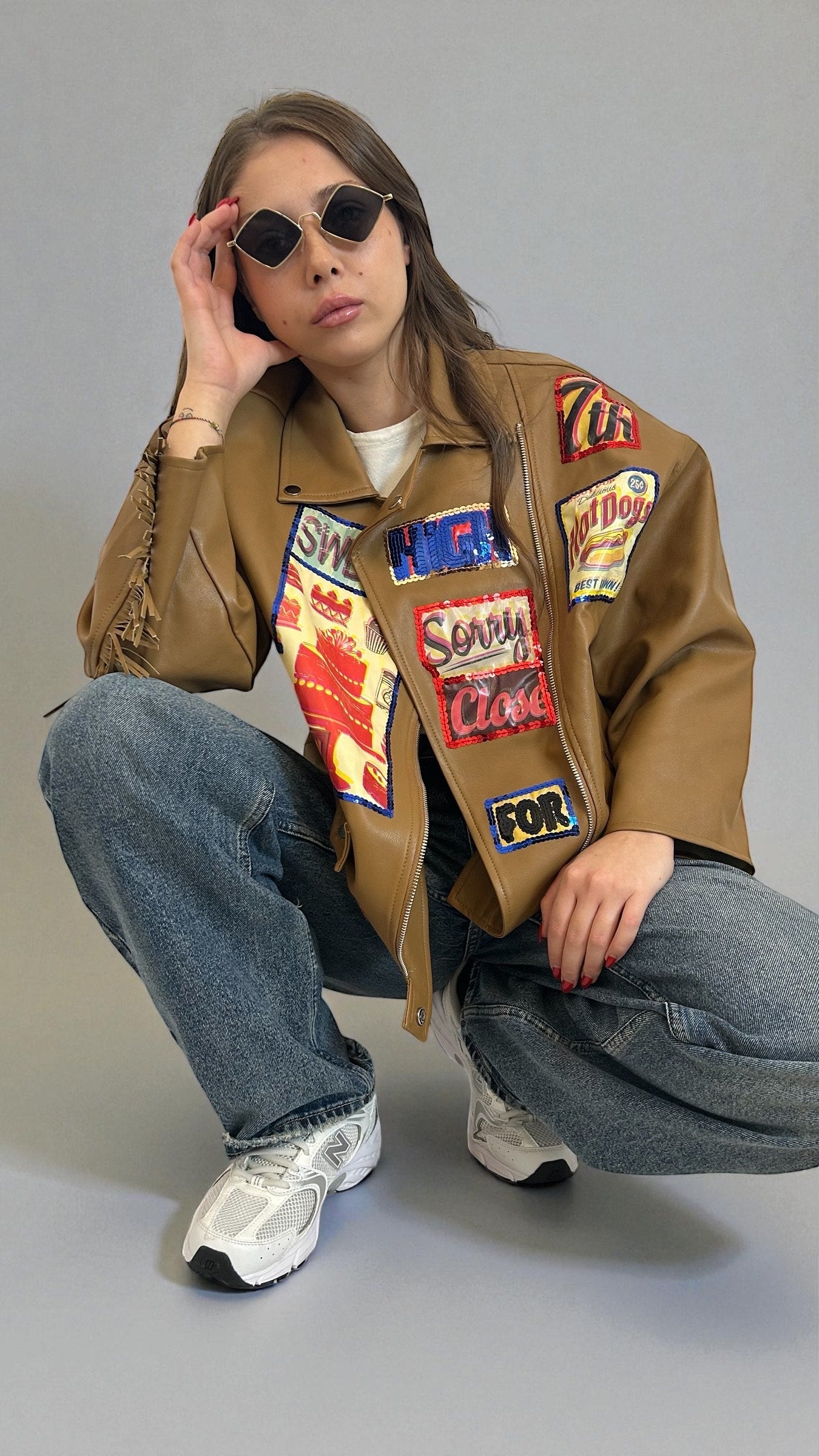 Giubbotto in ecopelle con applicazioni interamente fatte a mano (unico pezzo assoluto)