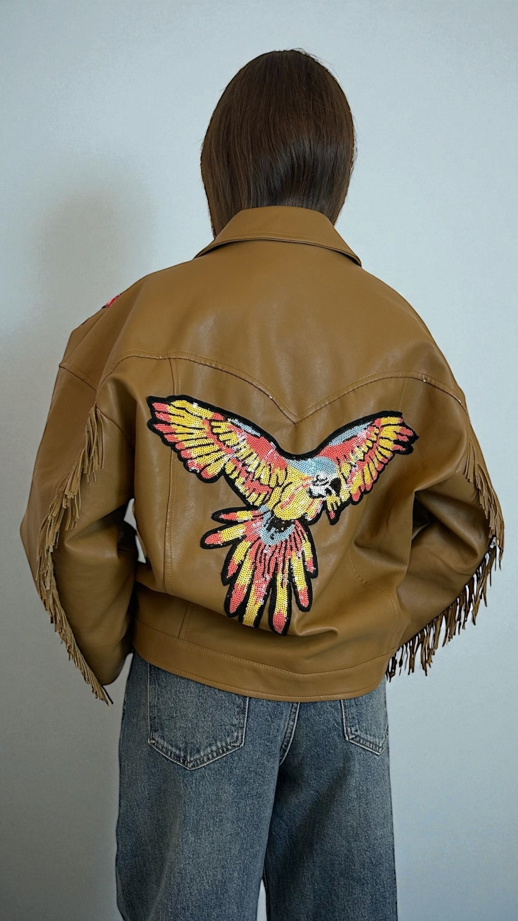 Giubbotto in ecopelle con applicazioni interamente fatte a mano (unico pezzo assoluto)