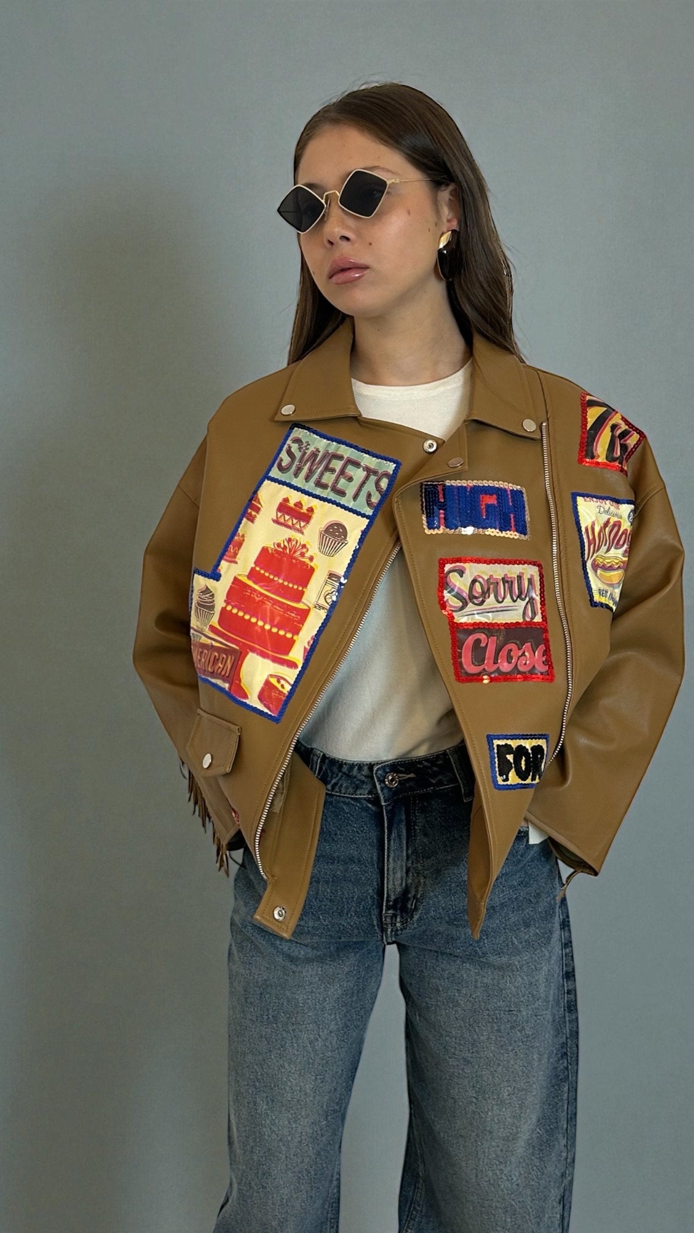 Giubbotto in ecopelle con applicazioni interamente fatte a mano (unico pezzo assoluto)