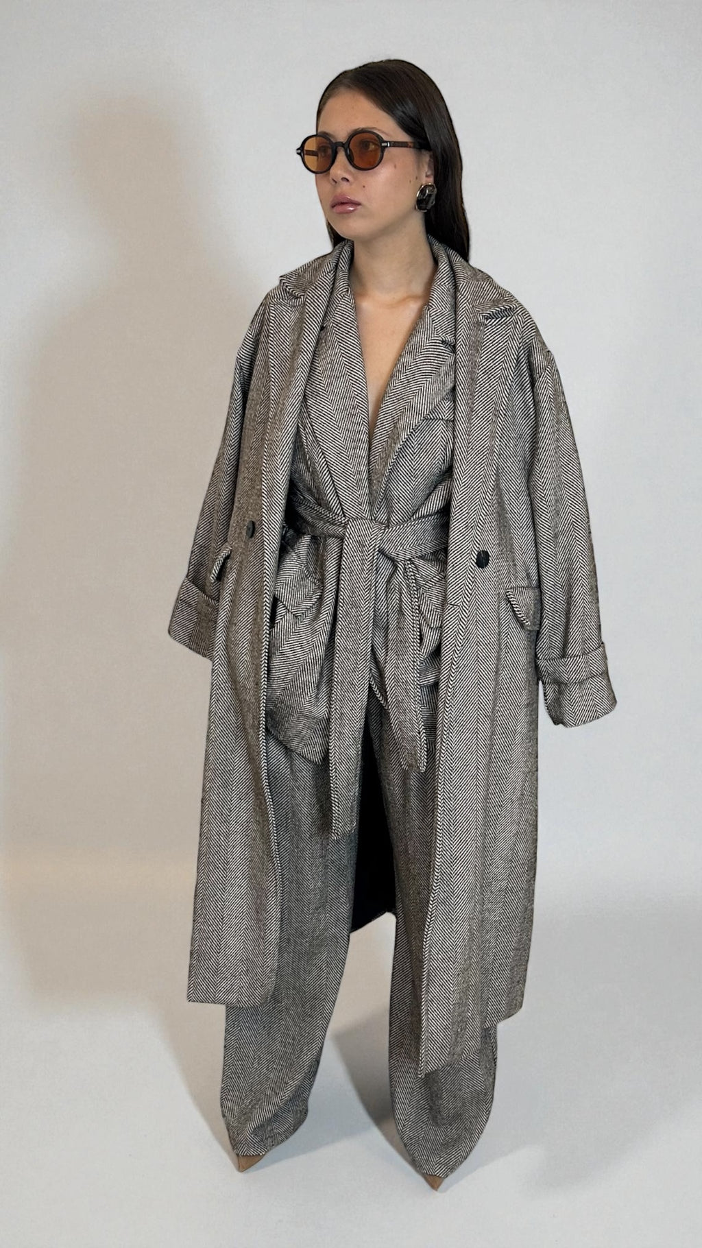 Giaccone tessuto spigato chiaro