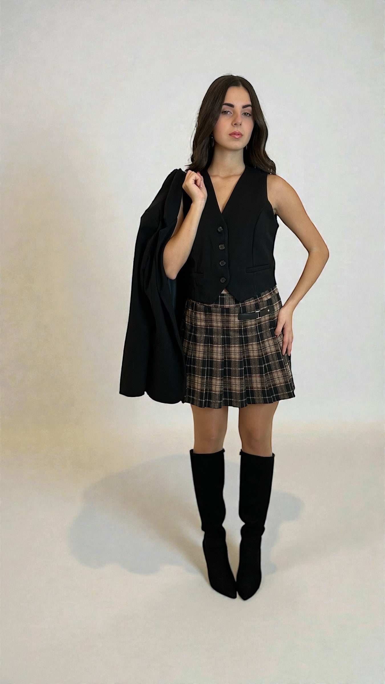 Pantagonna Jasmine (Sfondo nero)