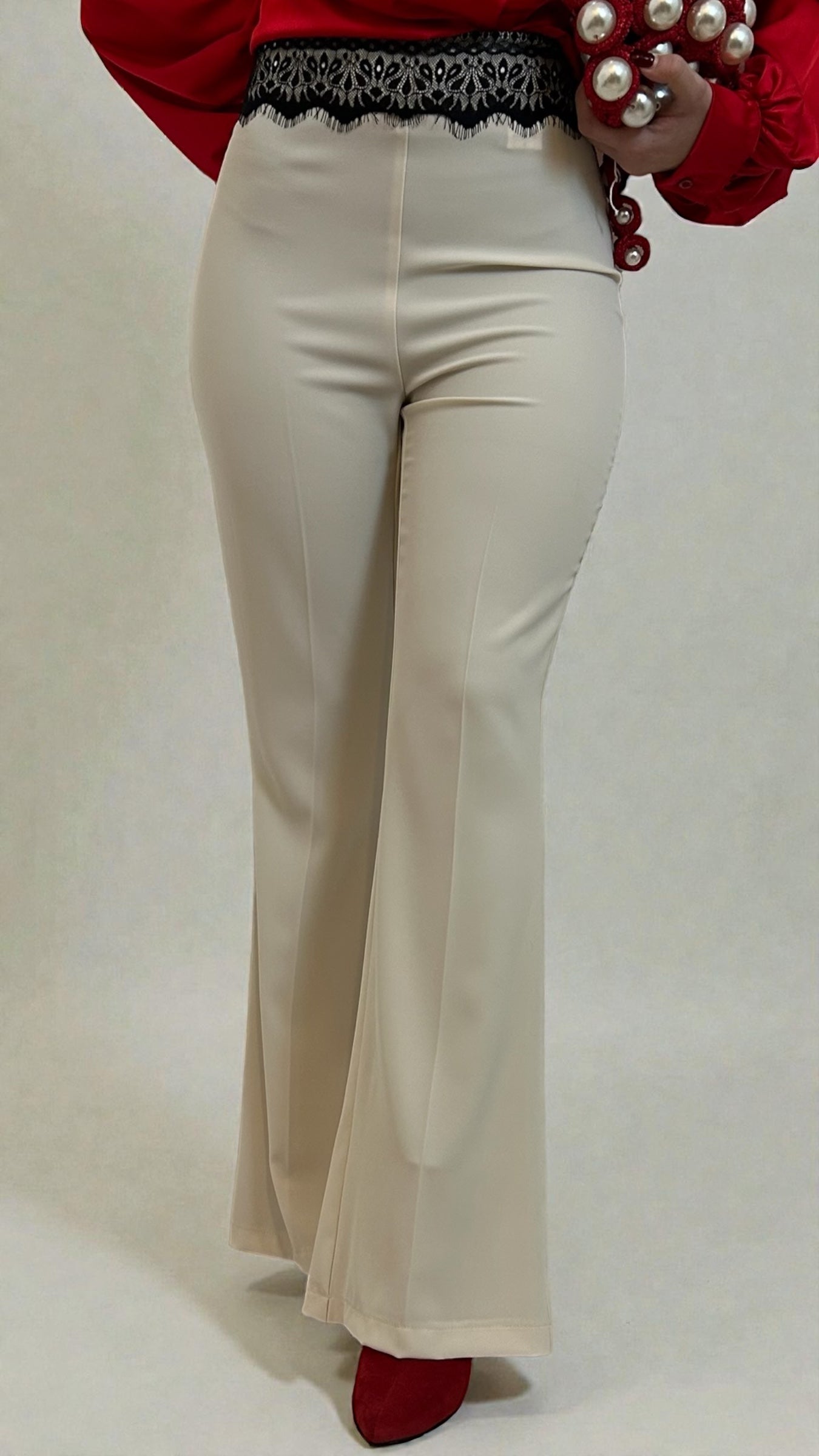 Pantalone Panna con dettaglio pizzo